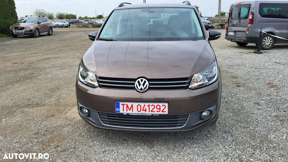 Volkswagen Touran - 10