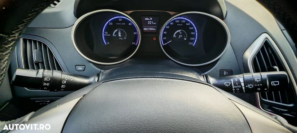 Hyundai ix35 2.0 CRDI 4WD Automatik Premium - 14