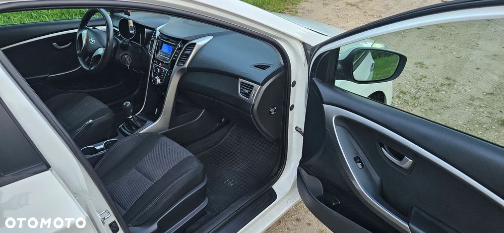 Hyundai i30 1.4 Classic - 10