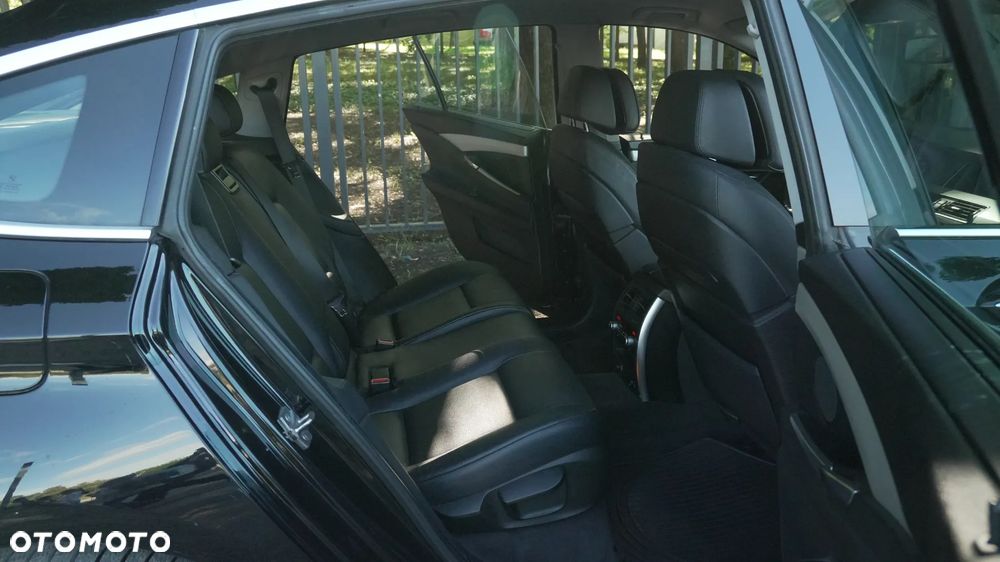 BMW 5GT 530d - 19