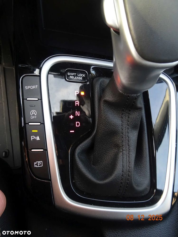 Kia Ceed 1.5 T-GDI Business Line DCT - 19