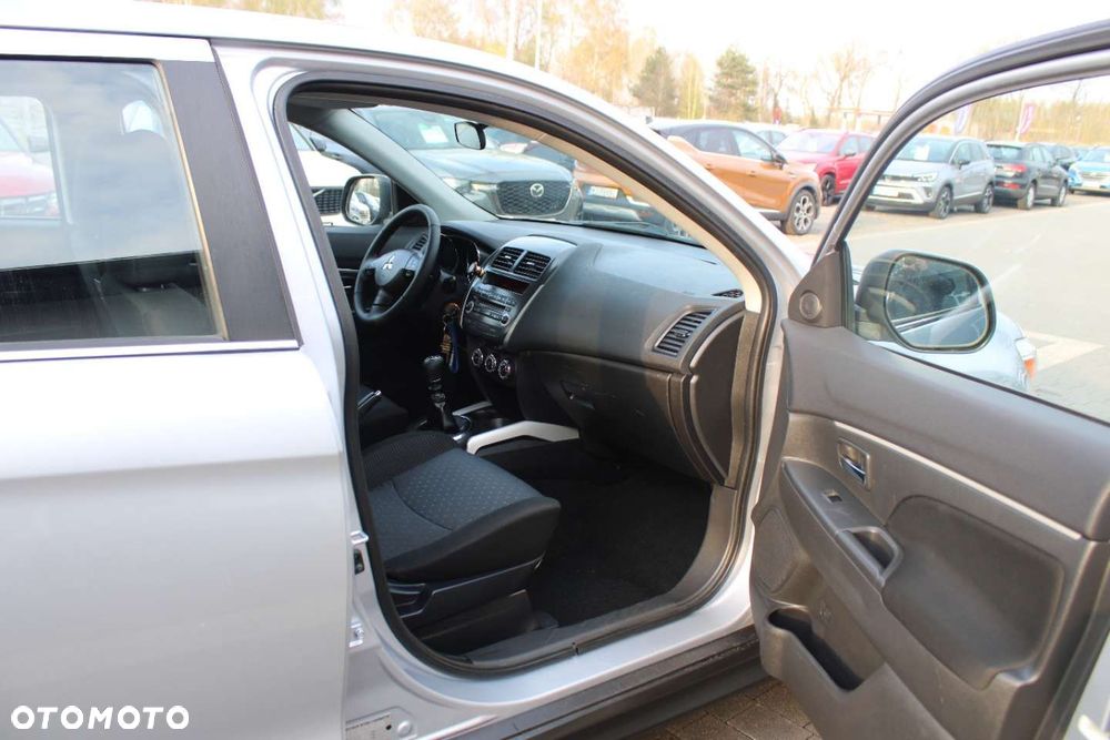 Mitsubishi ASX - 27