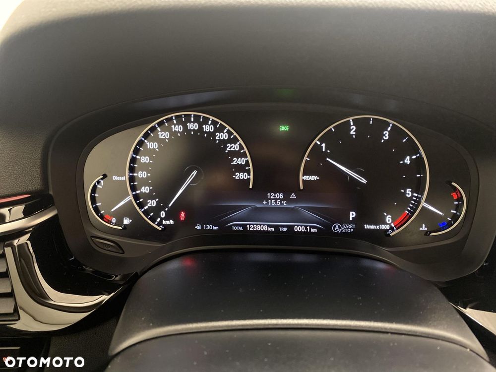 BMW Seria 5 518d - 15