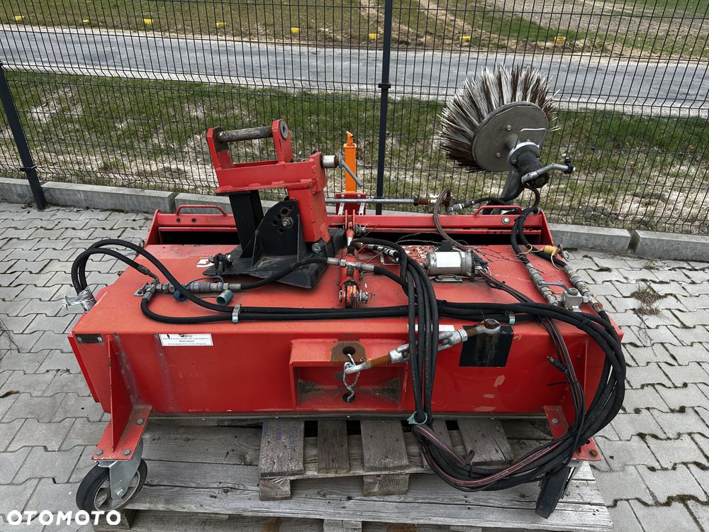 Inny GRUNIG Zamiatarka do placu - 3