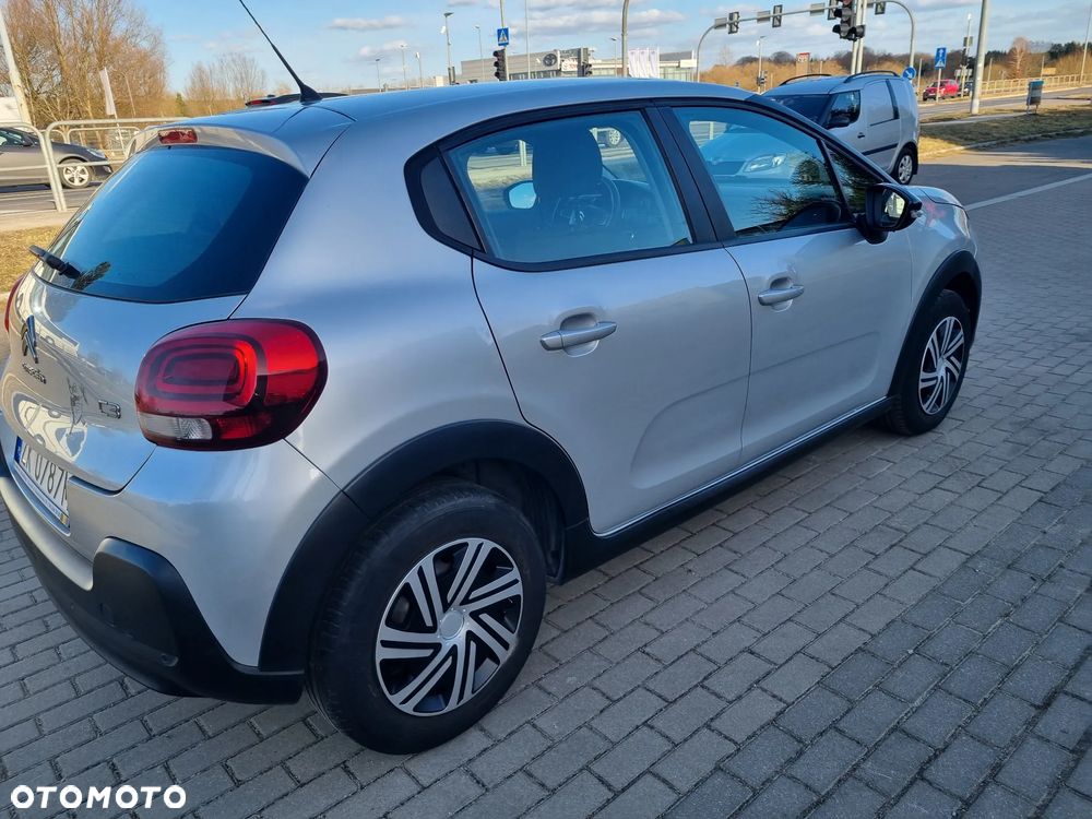 Citroën C3 Pure Tech 82 SHINE - 9