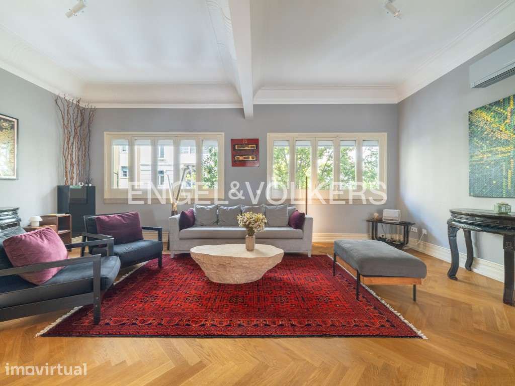 Apartamento T3+1 com Terraço Ajardinado na Avenida da Liberdade - Grande imagem: 4/32