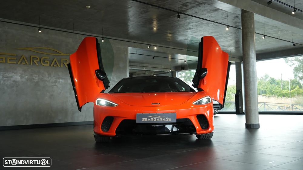 McLaren GT 4.0 Twin-Turbo V8 - 6