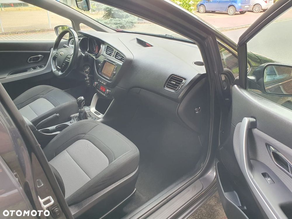 Kia Ceed 1.6 GDI XL - 14