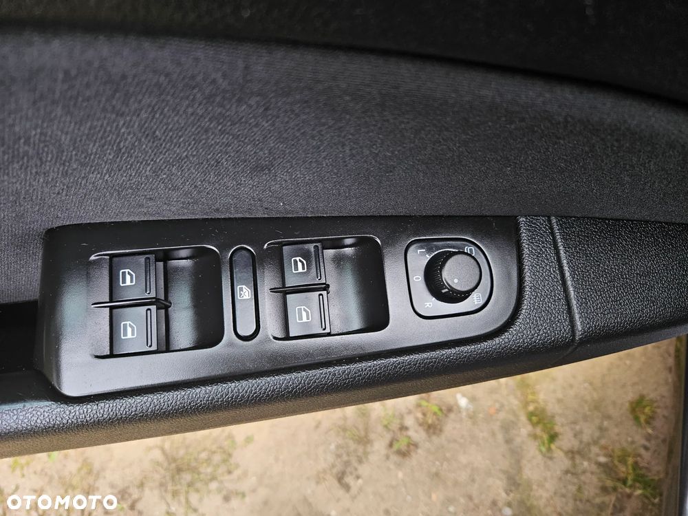 Skoda Superb 2.0 TDI 4x4 Elegance - 31