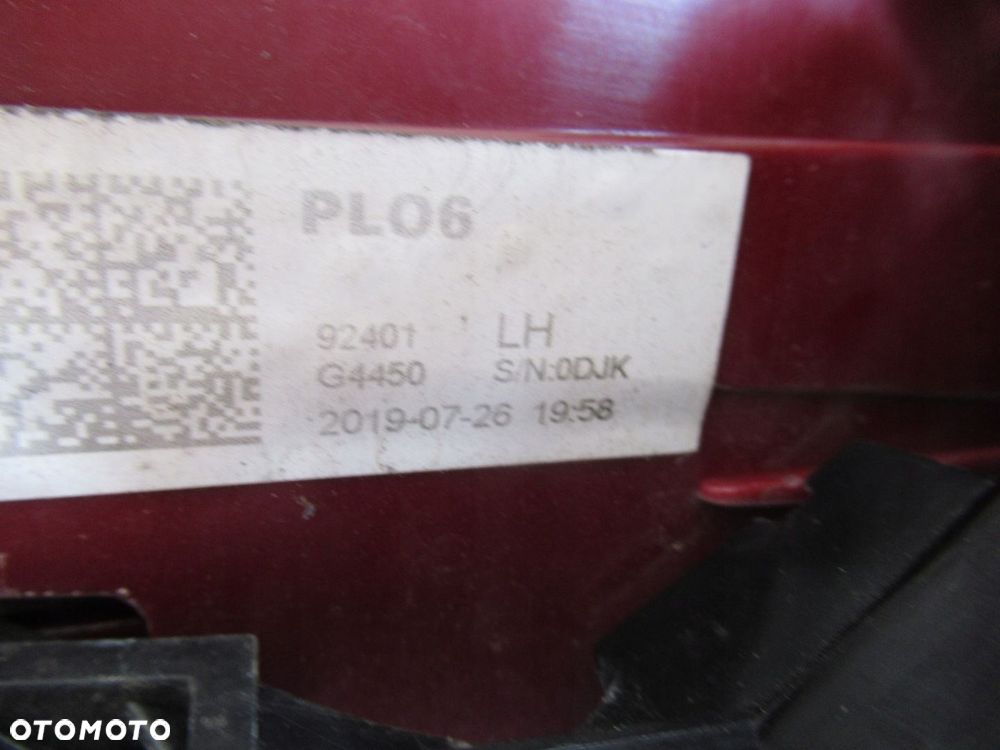 HYUNDAI I30 N LAMPA TYLNA LEWA LED 92401-G4450 - 5