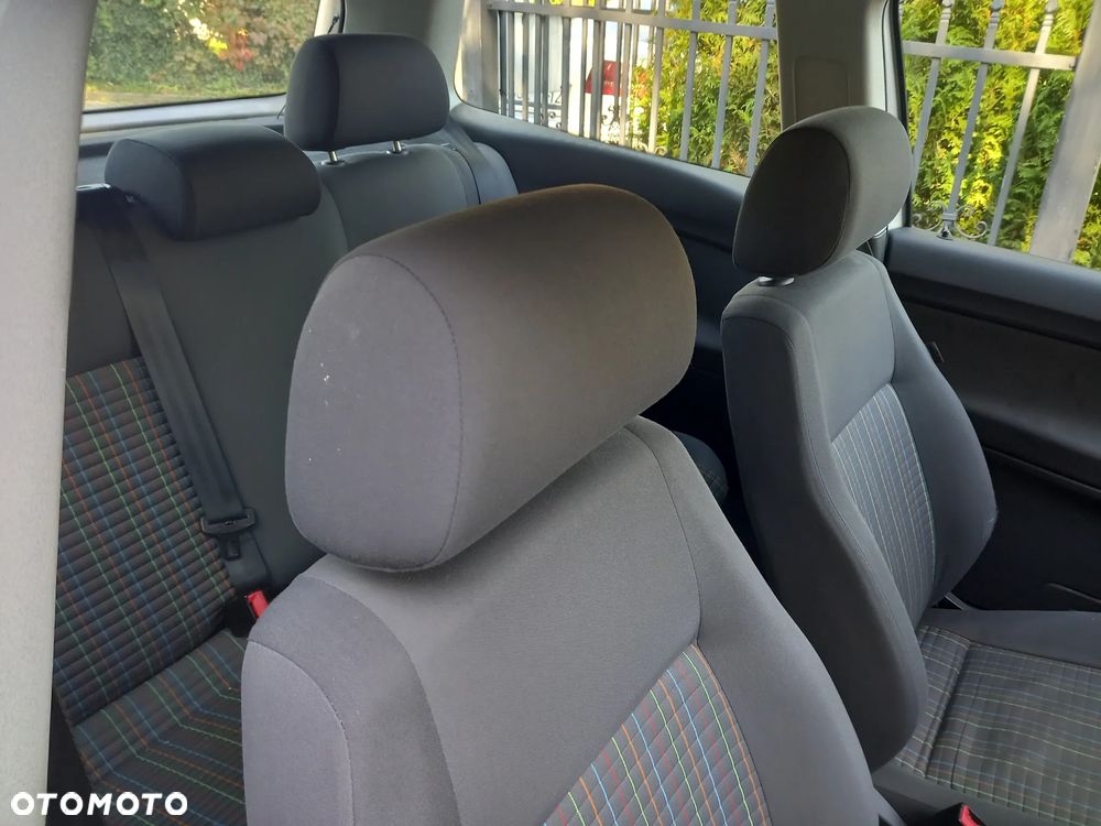 Volkswagen Polo - 11