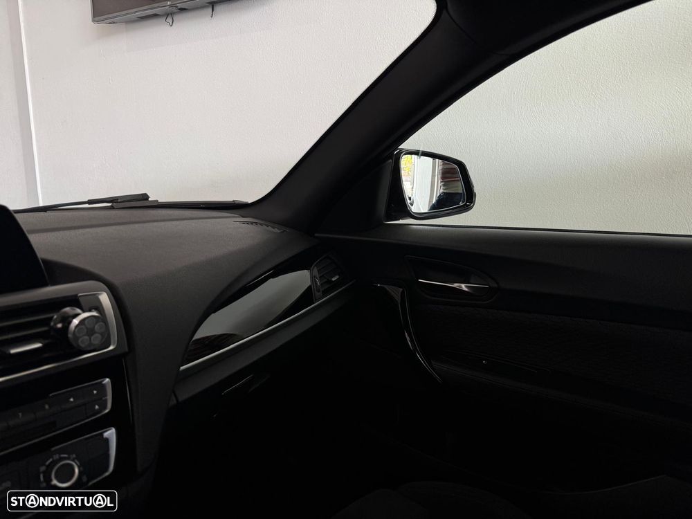 BMW 118 i Pack M - 23