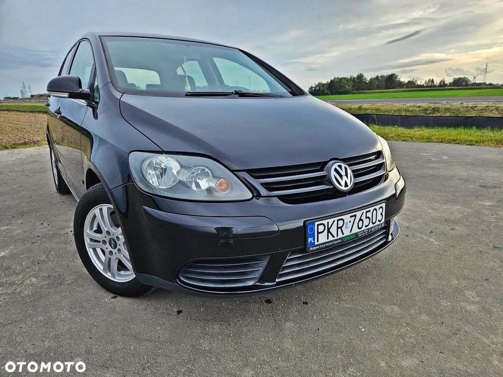 Volkswagen Golf Plus 1.6 FSI Tour - 23