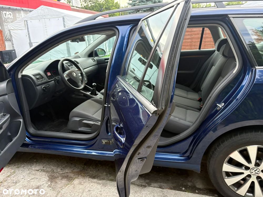 Volkswagen Golf 1.9 TDI DPF Comfortline - 11