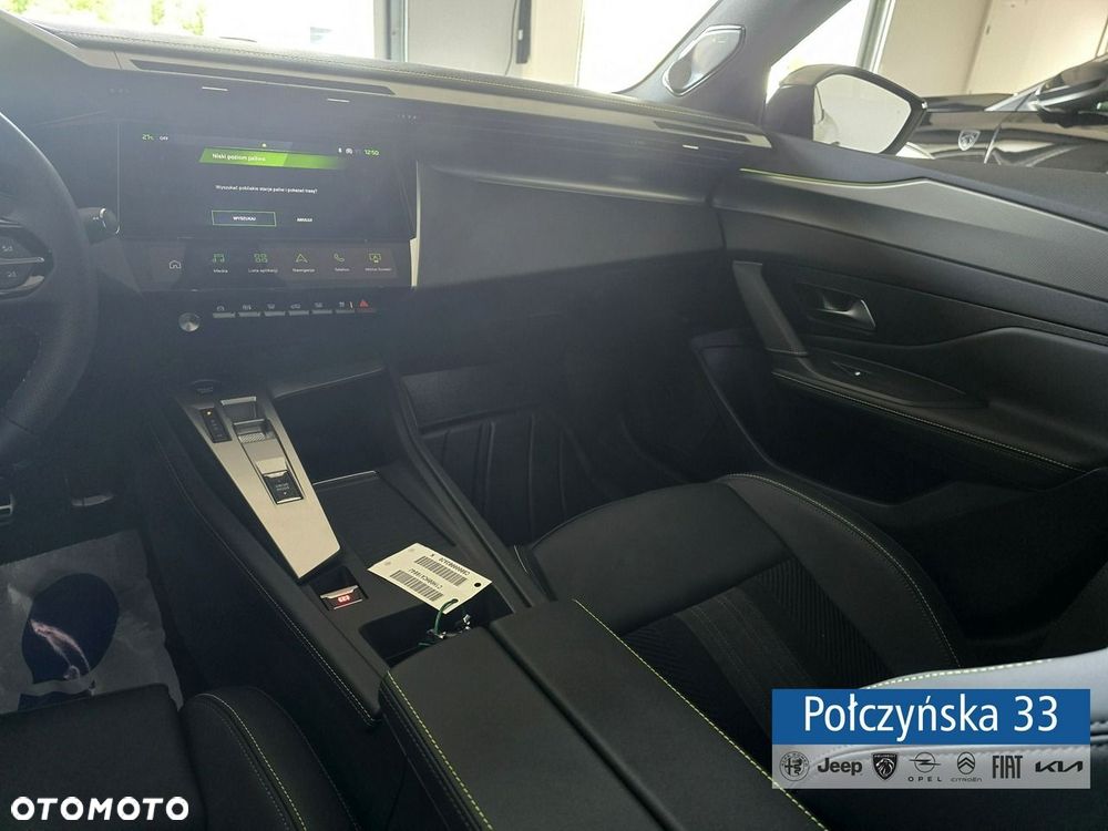 Peugeot 408 - 17