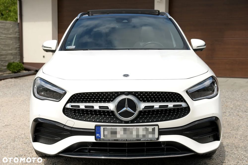 Mercedes-Benz GLA 250 4-Matic AMG Line - 11