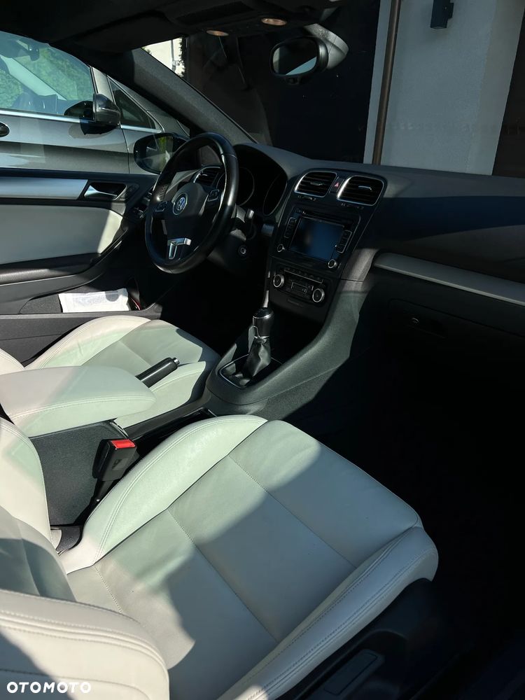 Volkswagen Golf - 11