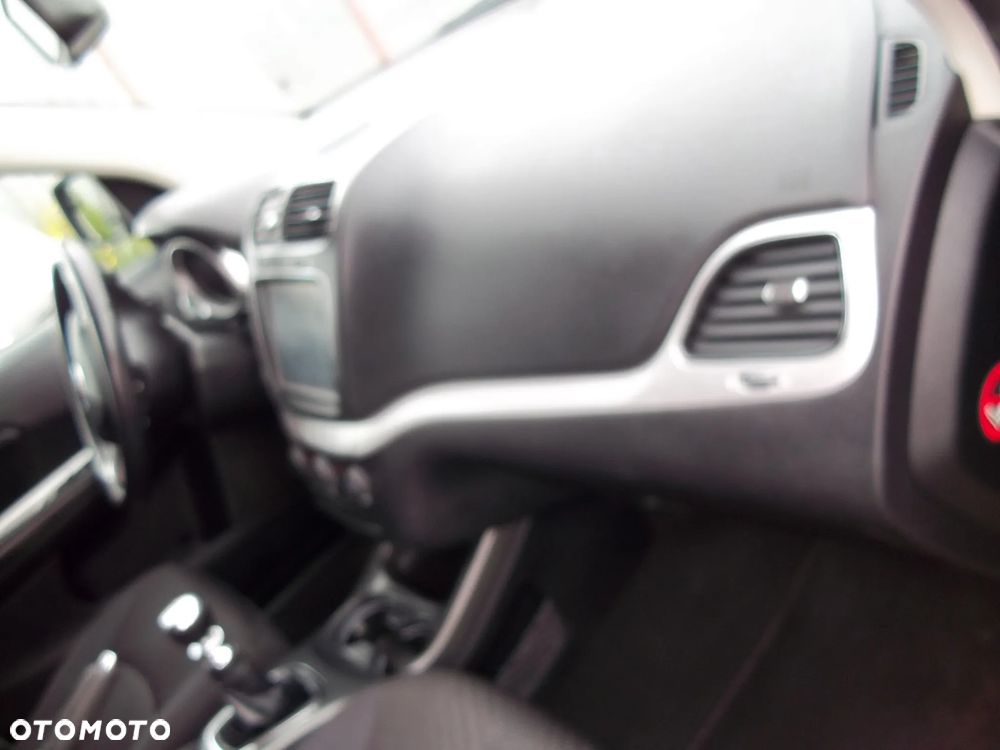 Fiat Freemont 2.0 Multijet 16V DPF Urban - 12