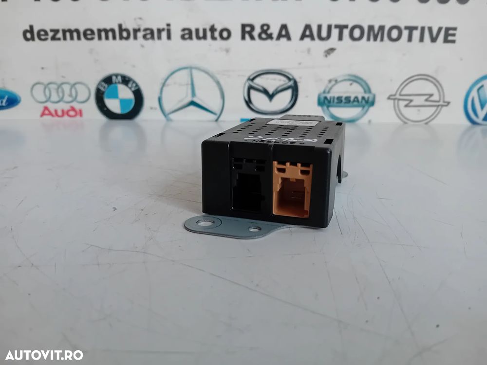 Amplificator Antena Radio Vw Golf 6 VI 2008-2015 Cod 5M0035570B Motor CAY - 4