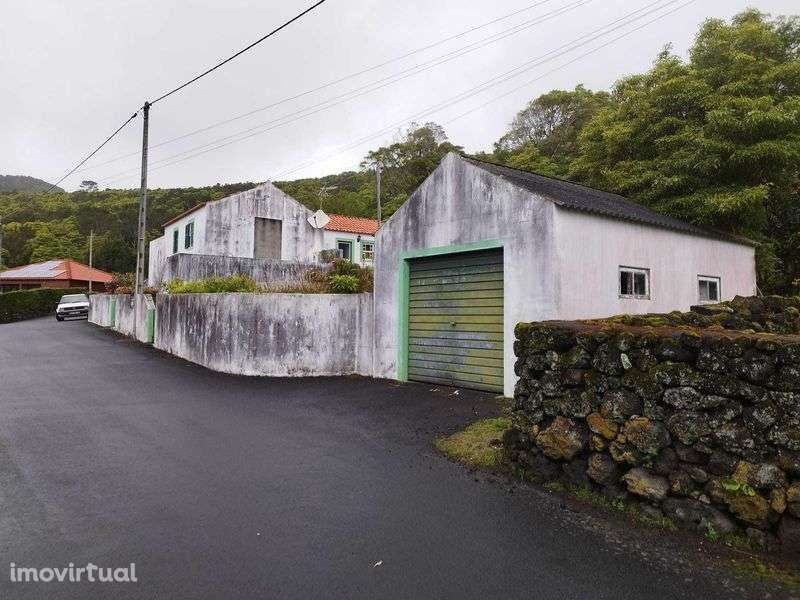 Moradia T2 - com garagem e quintal - Grande imagem: 2/12