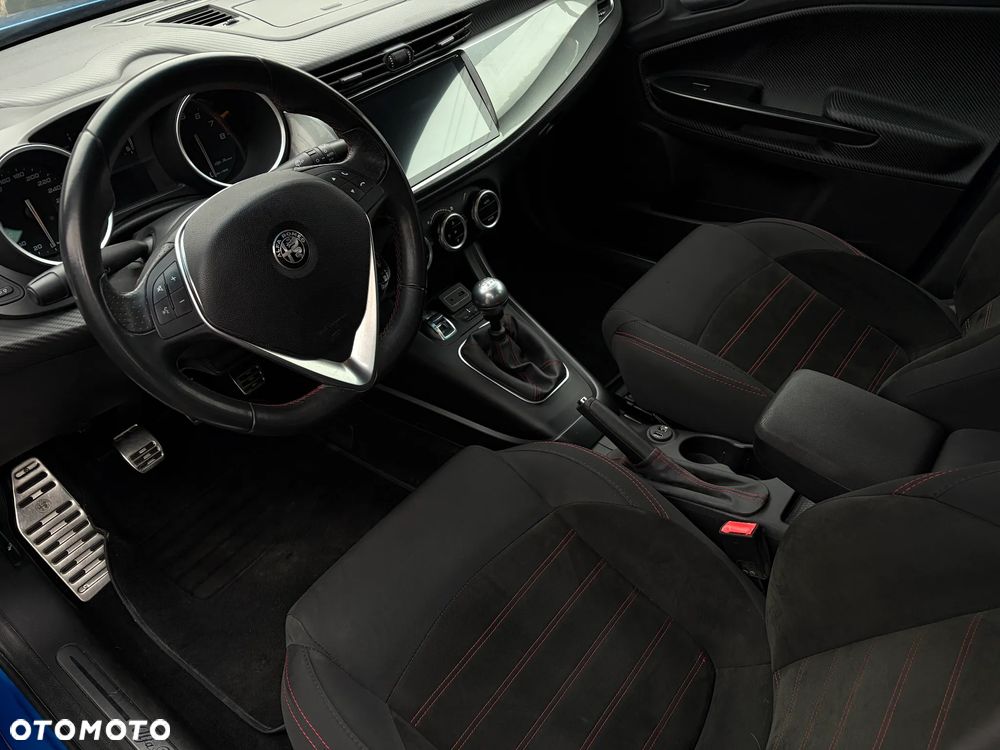 Alfa Romeo Giulietta - 8