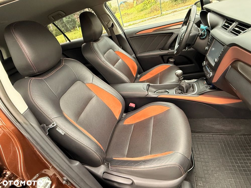 Toyota Avensis Touring Sports 1.8 Edition S+ - 23