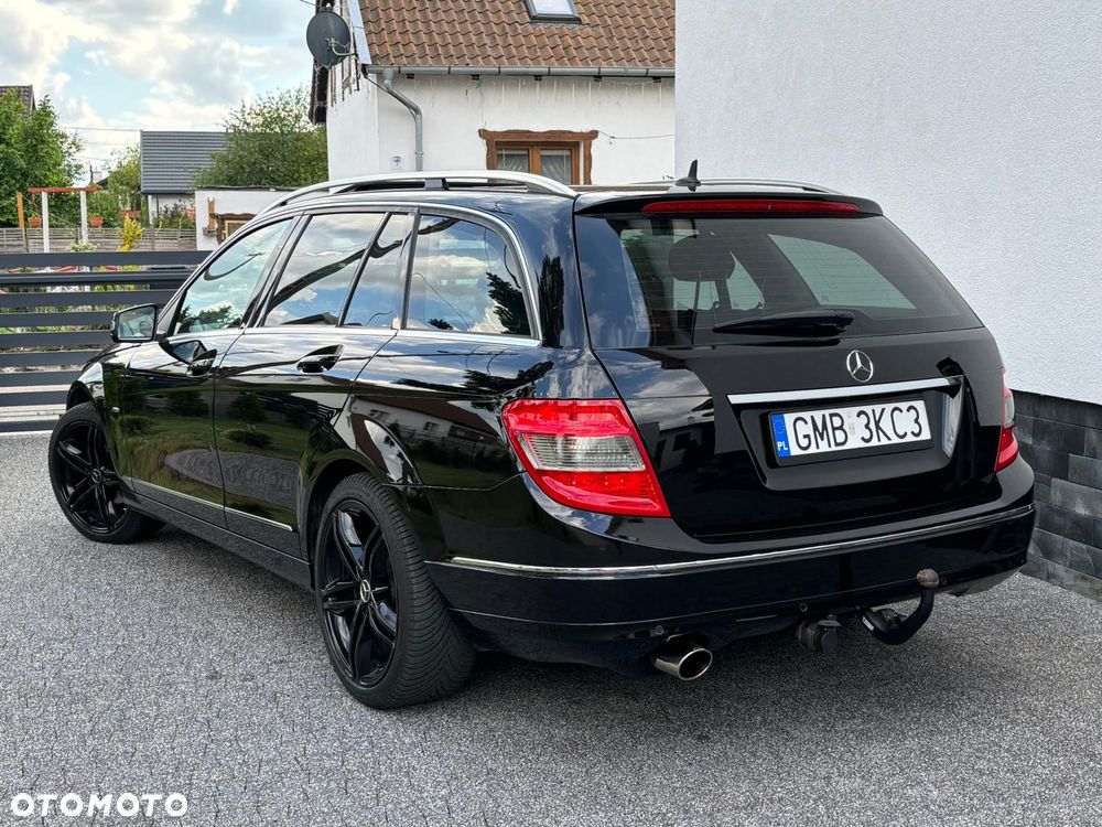 Mercedes-Benz C-Class 2009 photo 4