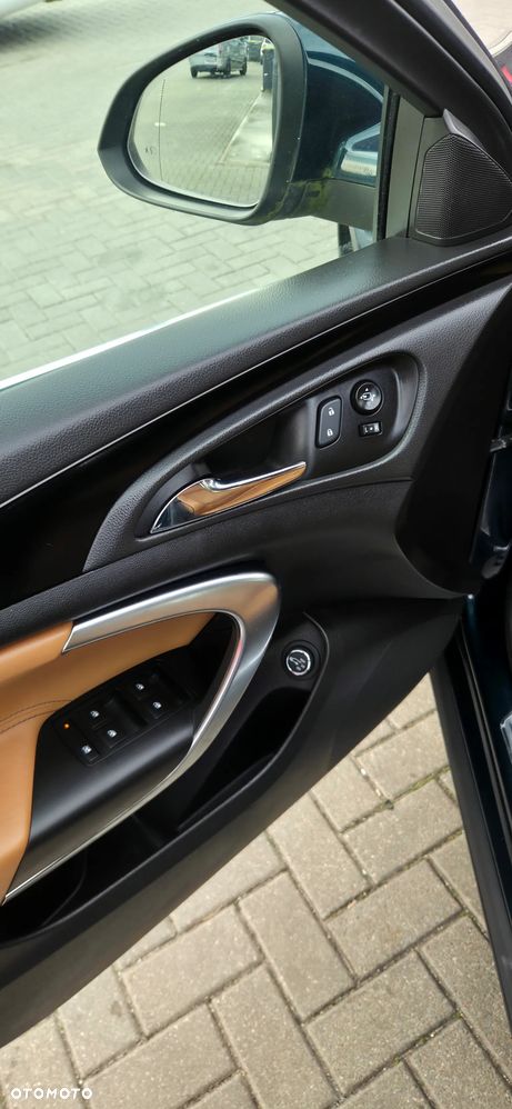 Opel Insignia 1.6 T Executive S&S - 24