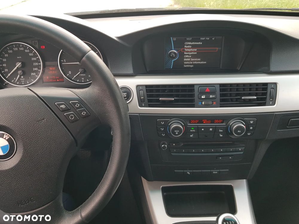 BMW Seria 3 320d Efficient Dynamics Edition - 10