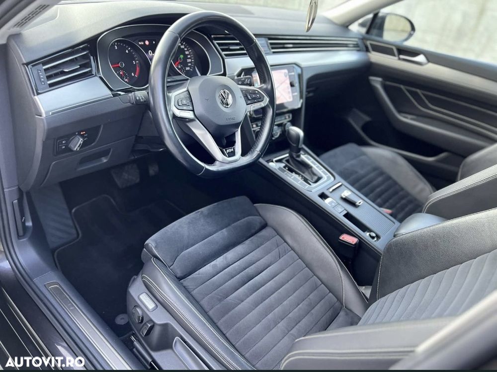 Volkswagen Passat 2.0 TDI DSG 4Mot Highline - 10