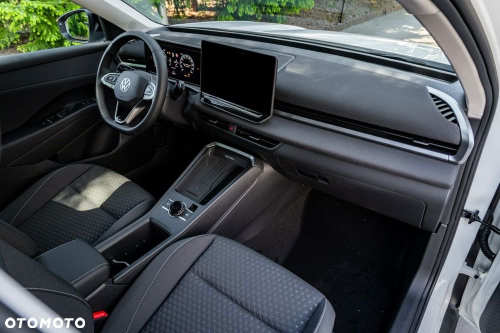 Volkswagen T-Roc - 19