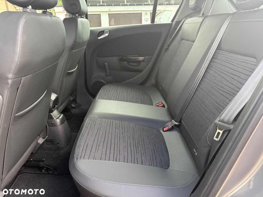 Opel Corsa 1.4 T Cosmo S&S - 21