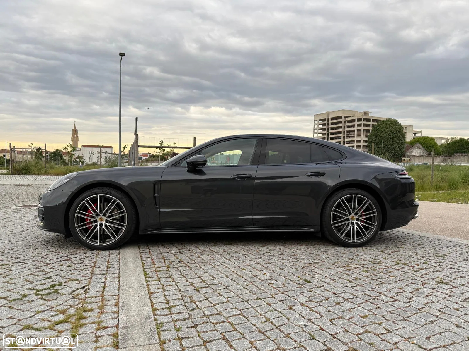 Porsche Panamera 4 S - 4