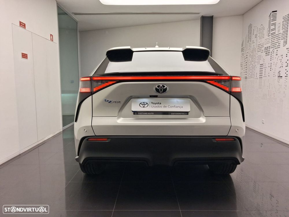 Toyota bZ4X - 4