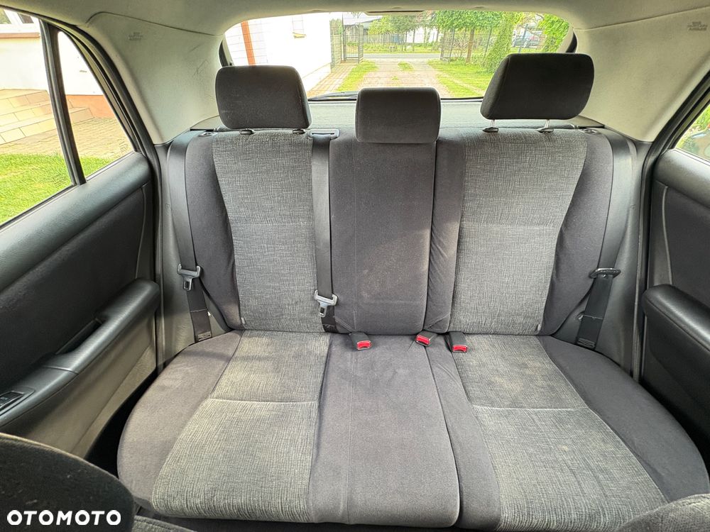 Toyota Corolla 2.0 D-4D Sol - 20