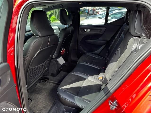 Volvo XC 40 D4 AWD R-Design - 10
