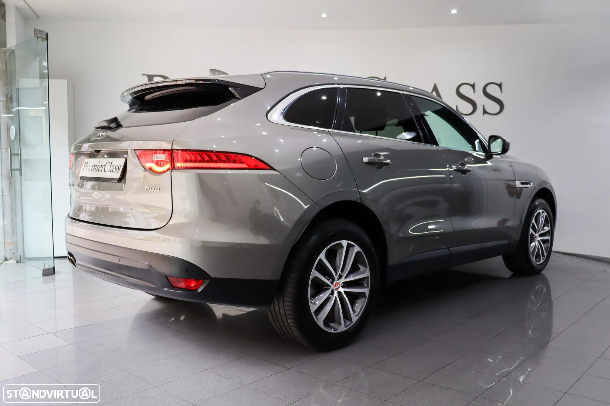 Jaguar F-Pace 2.0 i4D Prestige Aut. - 2