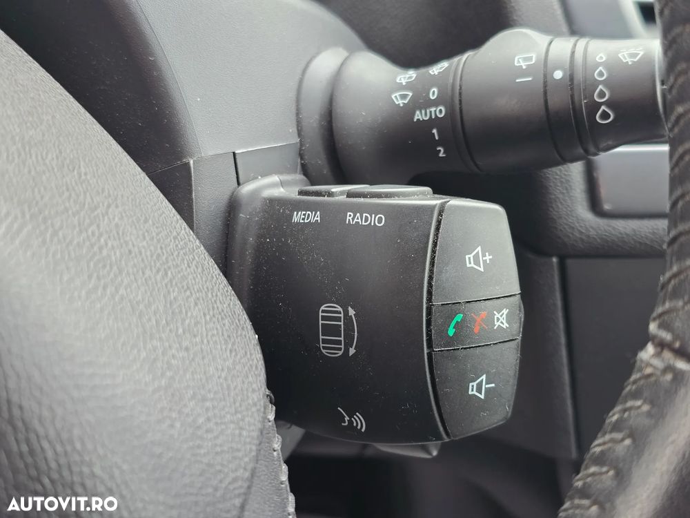 Renault Megane 1.5 dCi Sport Edition EDC - 22