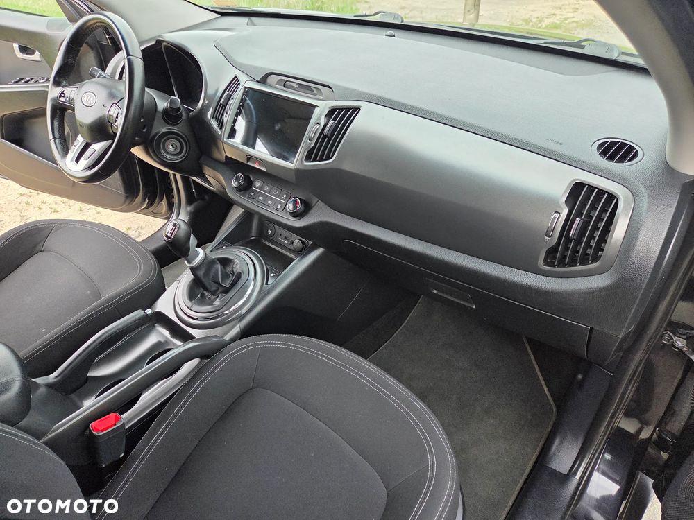 Kia Sportage 2.0 CRDI XL - 13