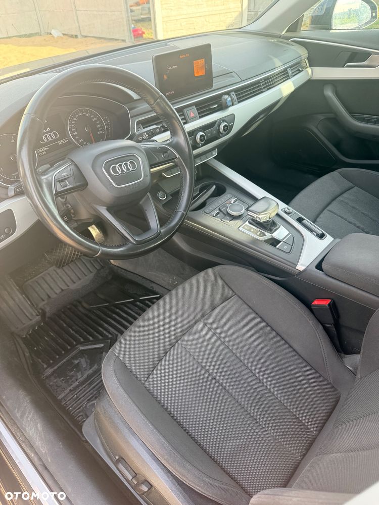 Audi A4 Avant 2.0 TDI S tronic - 5