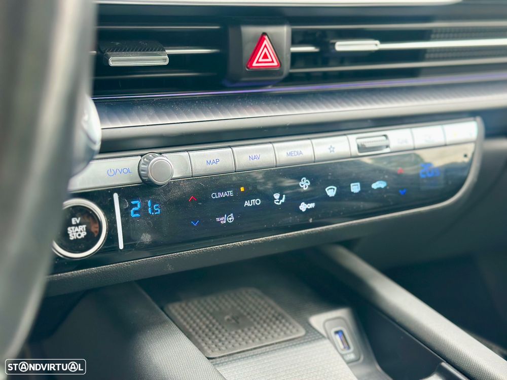 Hyundai Ioniq 6 77,4 kWh 4WD First Edition - 27