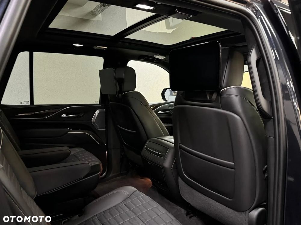 Cadillac Escalade 6.2 V8 AWD AT Platinum - 6