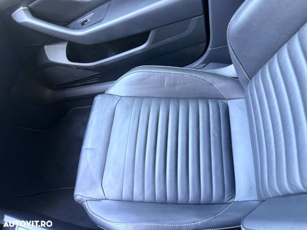 VOLKSWAGEN Passat 2023 — imagine 13