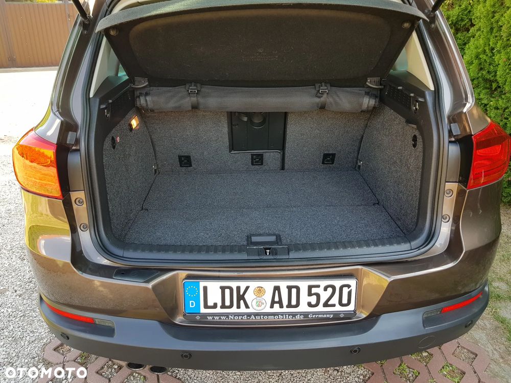 Volkswagen Tiguan 2.0 TDI DPF 4Motion BlueMotion Technology DSG Sport & Style - 28