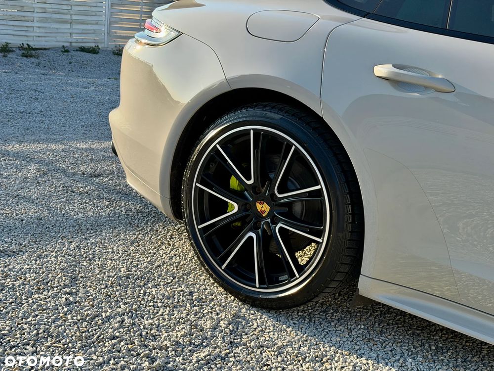 Porsche Panamera 4 E-Hybrid Edition 10 Jahre - 33