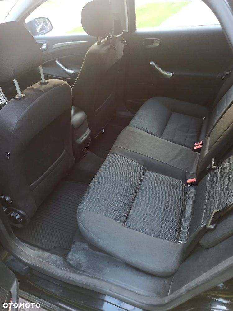 Ford Mondeo 2.0 TDCi Titanium - 13
