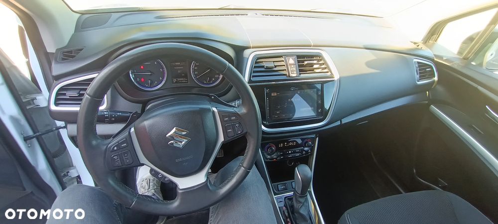 Suzuki S-Cross - 34