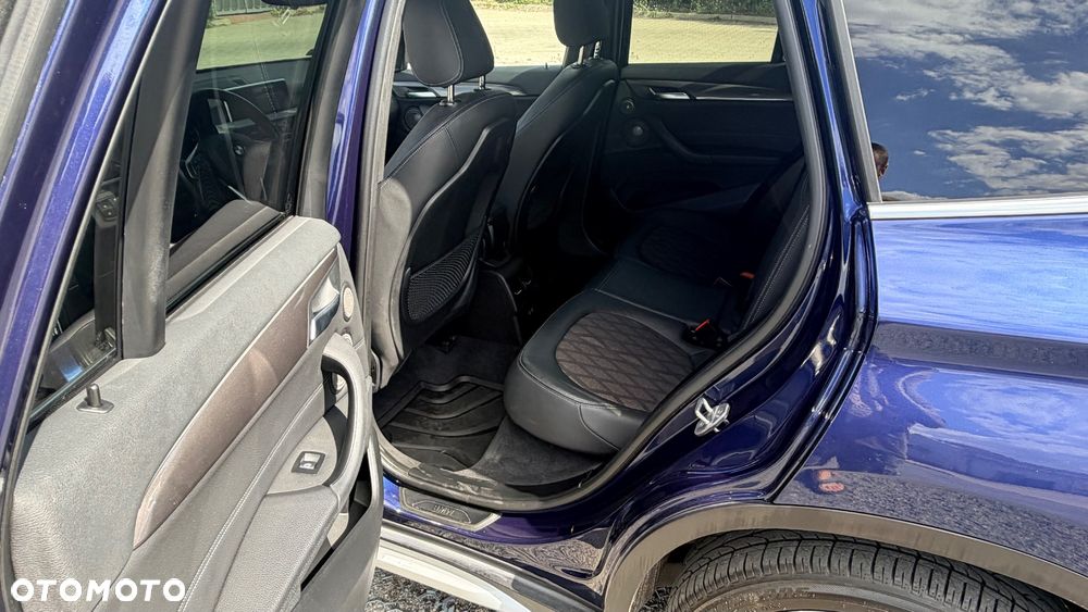 BMW X1 xDrive20d - 15