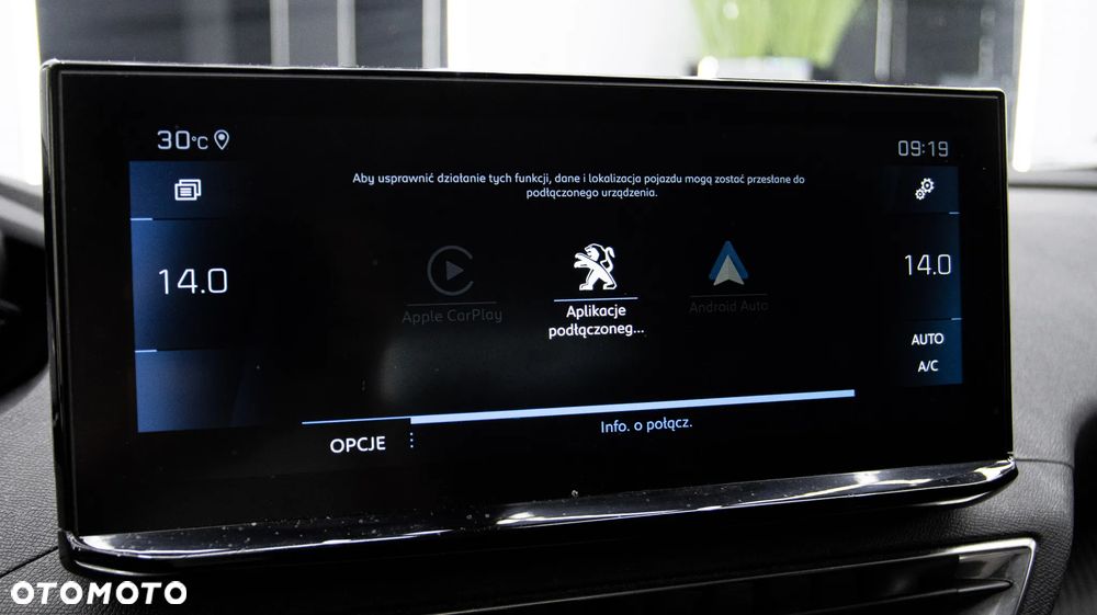 Peugeot 3008 1.2 PureTech mHEV Active Pack S&S e-DCS6 - 28