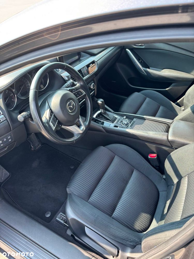 Mazda 6 - 8